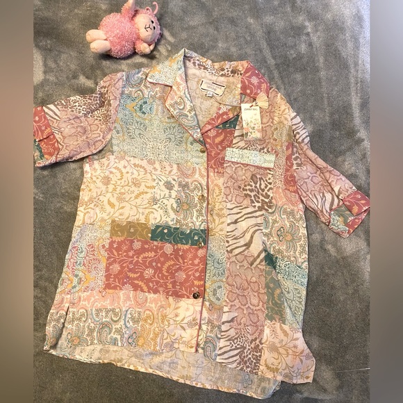 Johnny Was Workshop Marseille Garden Resort Shirt in Pink! - Picture 3 of 10